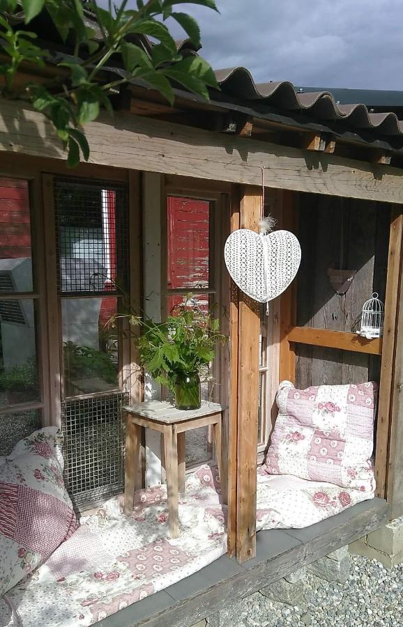 贝恩特赛住宿加早餐旅馆 Uznach 外观 照片